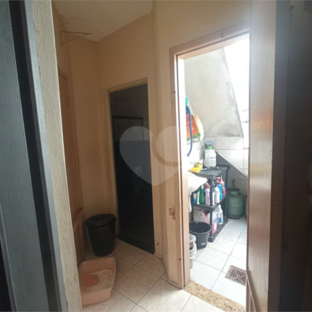 Casa com 60m², 2 dormitórios, 2 vagas, à venda na Vila Fachini