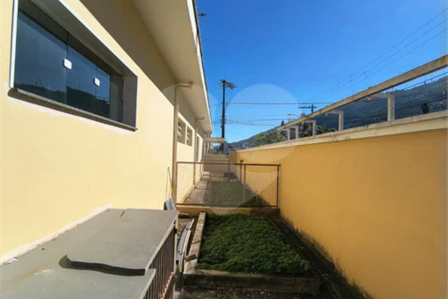 Casa para alugar com 3 quartos, sendo 1 suíte, em Jardim Dos Estados, Poços de Caldas - MG