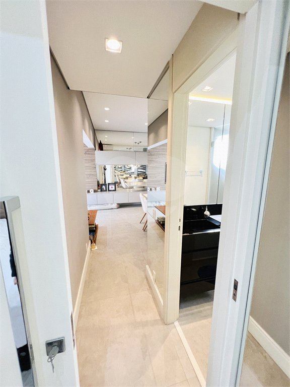 Apartamento venda / locação Vila Nova Conceição, 80m², andar alto, 1 suíte e 2 vagas