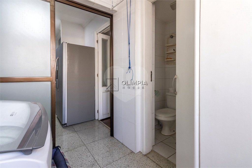 Apartamento com 96 metros em Campo Belo com 3 Dormitorios/Aceita Permutas