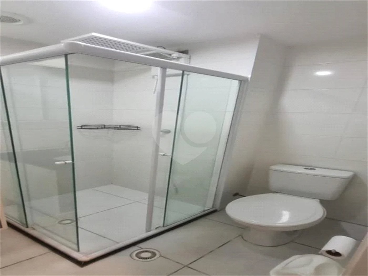 Studio Mobiliado no Alto do Ipiranga – Andar Alto e Vaga para Moto