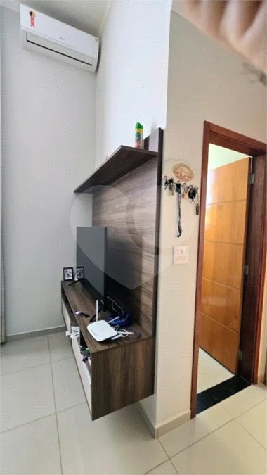 Casa em condomínio Alvorada em Araraquara com 3 dormitórios e piscina