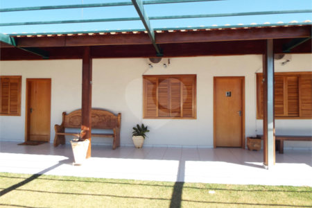 Chácara em condomínio Quinta dos Buritis 3 quartos, 1000 m²