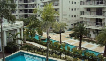 Apartamento à venda com 2 quartos, sendo 1 suíte,  em Jardim Leonor, São Paulo, SP