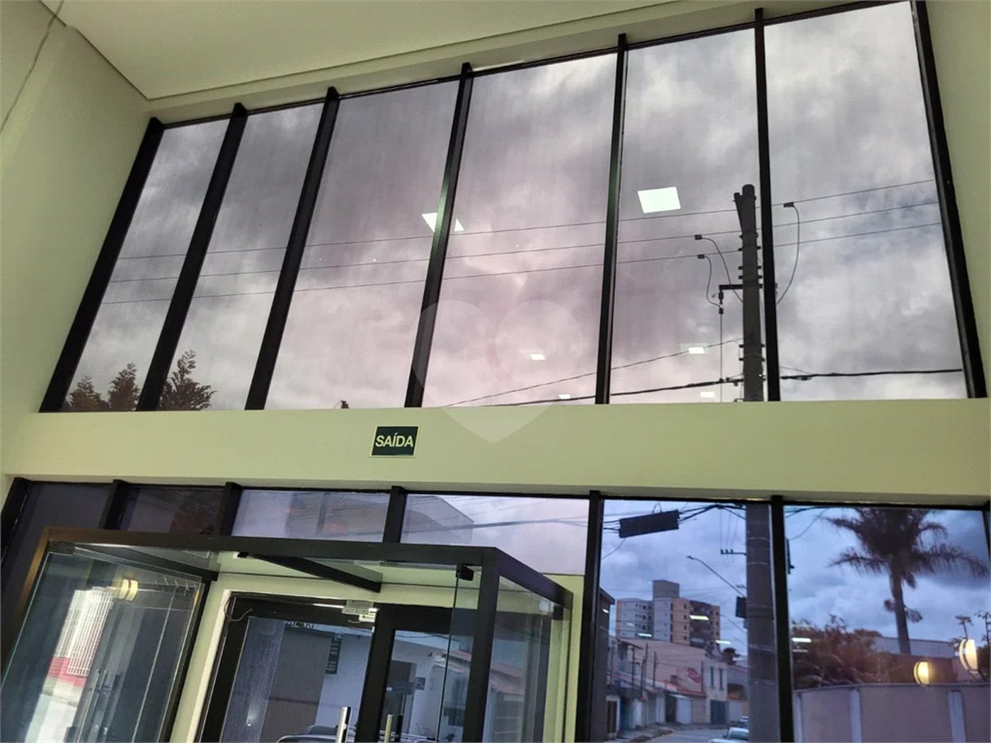 Ponto Comercial 200 m² 4 salas Jardim Armênia - Mogi das Cruzes SP
