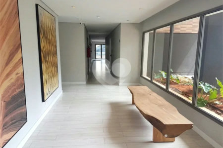 Apartamento à venda na Vila Mariana. Localização espetacular!