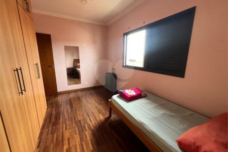 Casa a venda com 5 quartos em São Carlos
