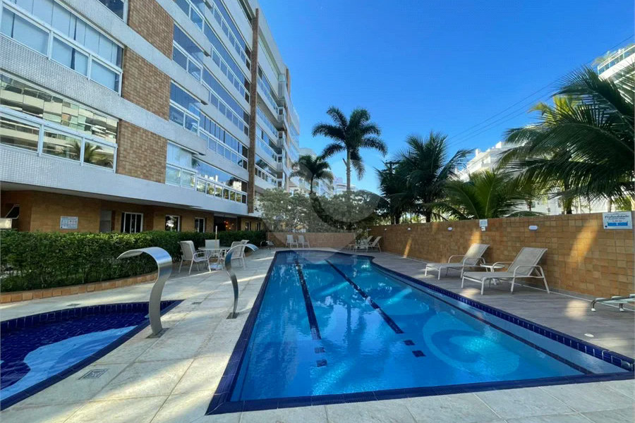 Apartamento à venda ou para alugar com 3 quartos, sendo 1 suíte,  em Riviera de São Lourenço, Bertioga, SP