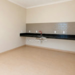 Casa à venda com 3 quartos, sendo 3 suítes, no condomínio Residencial Costa Leste, Três Lagoas - MS