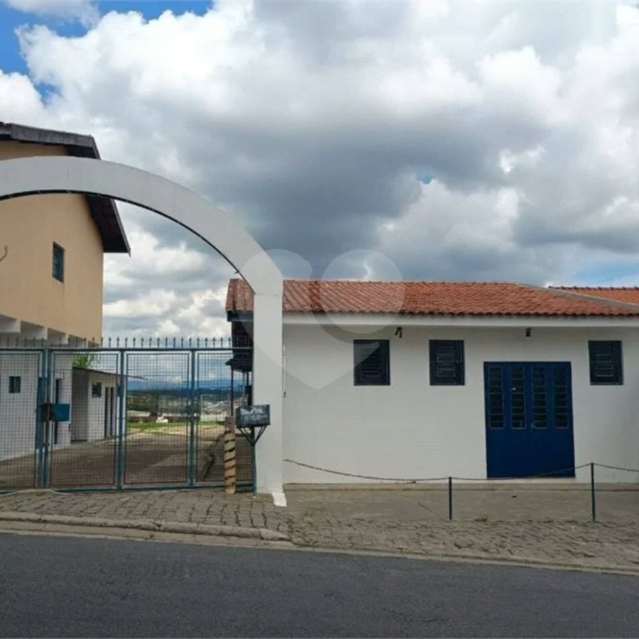 Salão Comercial a Venda no Jardim Melle em Vinhedo/SP