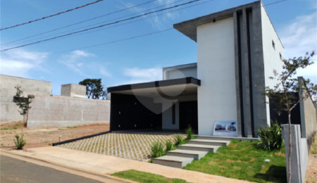 Casa à venda com 4 suítes no condomínio Parque Faber IV, São Carlos - SP