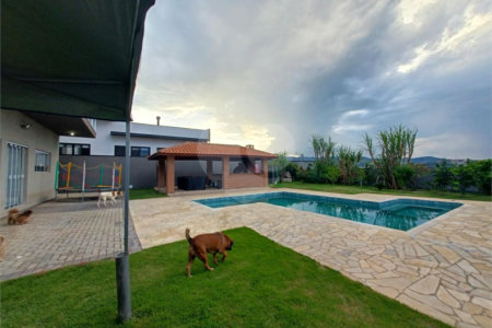 Casa 4 dormitorios - Condominio Toscana - Bom Jesus dos Perdões