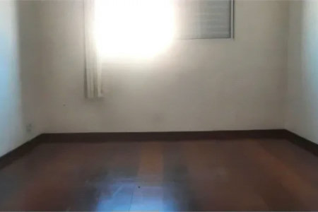 Sobrado no Jardim Bonfiglioli com 4 suítes