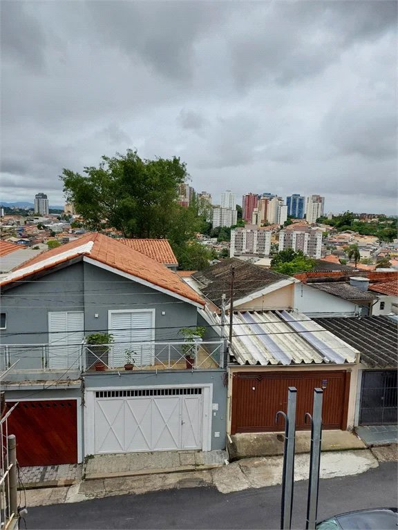 Sobrado à venda novo 2 suítes, 2 vagas 120m² na Vila Sônia