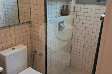 Apartamento à venda com 3 suítes em Moema, São Paulo, SP