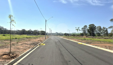 Terreno à venda no condomínio Jardim Larine, São Carlos - SP