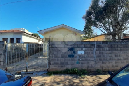 Casa térrea para Jardim Bandeirantes.