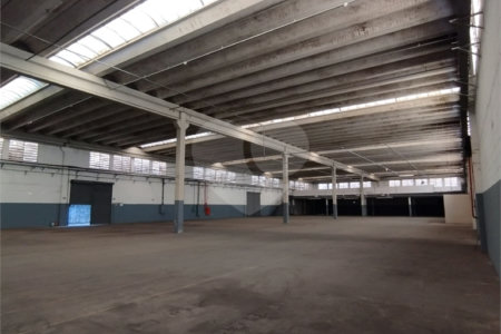 Galpão com 4.000 m² à venda em São Mateus