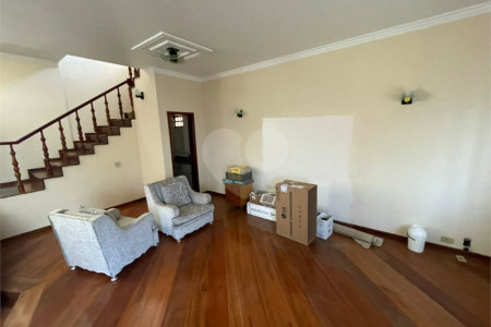 Excelente casa no Parque Santa Marta.