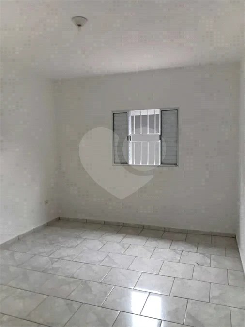 Casa com 2 dormitórios para alugar, 90 m²- Jardim Villaça - São Roque/SP