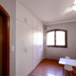 Casa com 4 Dormitórios sendo 1 suíte, com 3 Vagas