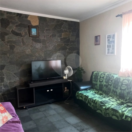 Imóvel em excelente estado de conservação localizado no Jardim Beatriz a Venda