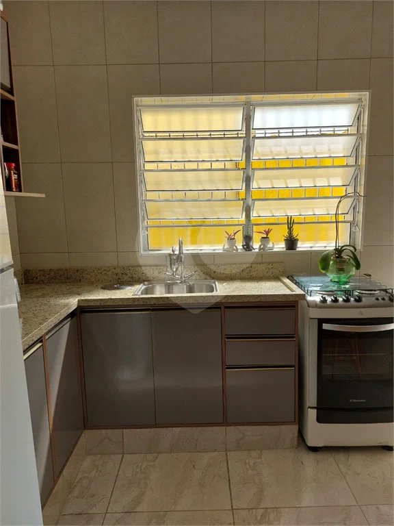 Sobrado com 2 dormitório região na Saúde