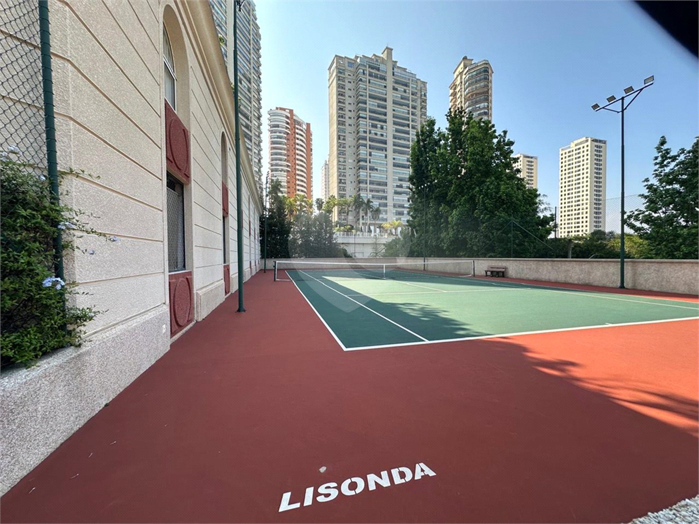 Apartamento para alugar com 4 suítes em Jardim Fonte do Morumbi, São Paulo, SP