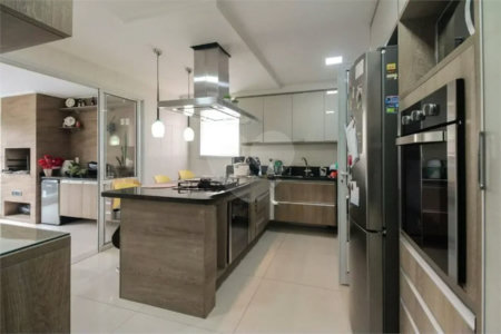Apartamento na Mooca com 204m² amplo à venda 3 quartos, sendo 3 suítes, e 4 vagas