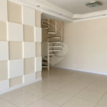 Cobertura de 255 m² com 3 dormitórios, 1 suíte, cozinha planejada, 2 vagas e área gourmet com churrasqueira.