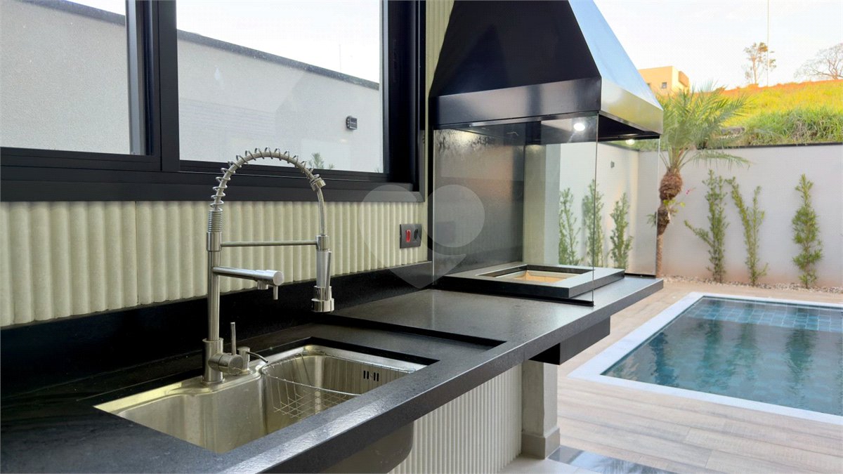 Casa térrea 3 dormitórios (3 suítes), espaço gourmet, piscina, 2 vagas garagem, condomínio fechado com ampla área lazer