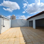 Casa à venda com 3 dormitórios, sendo 1 suite e ampla área de lazer no Jardim Brasil