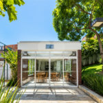 Apartamento reformado de 92 m² no Baeta Neves, com 2 dormitórios, 1 suíte, sala ampliada, área gourmet, 2 vagas, planejados e lazer completo.