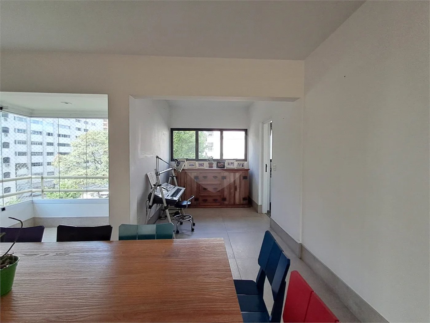 Imóvel de 226m² exclusivo com sala ampla 4 quartos, 2 suítes, 4 vagas Higienópolis