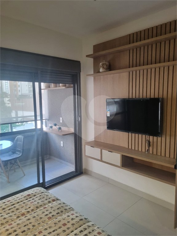 Studio 27M2, totalmente mobiliado para locação ou venda, na Borges Lagoa, próximo do metrô Santa Cruz