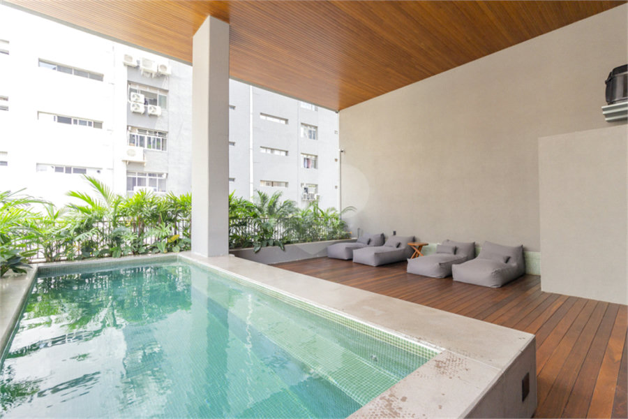 Duplex com 159m² à venda com 2 suítes, 1 dormitório, 1 escritório e 2 vagas de garagem nos Jardins