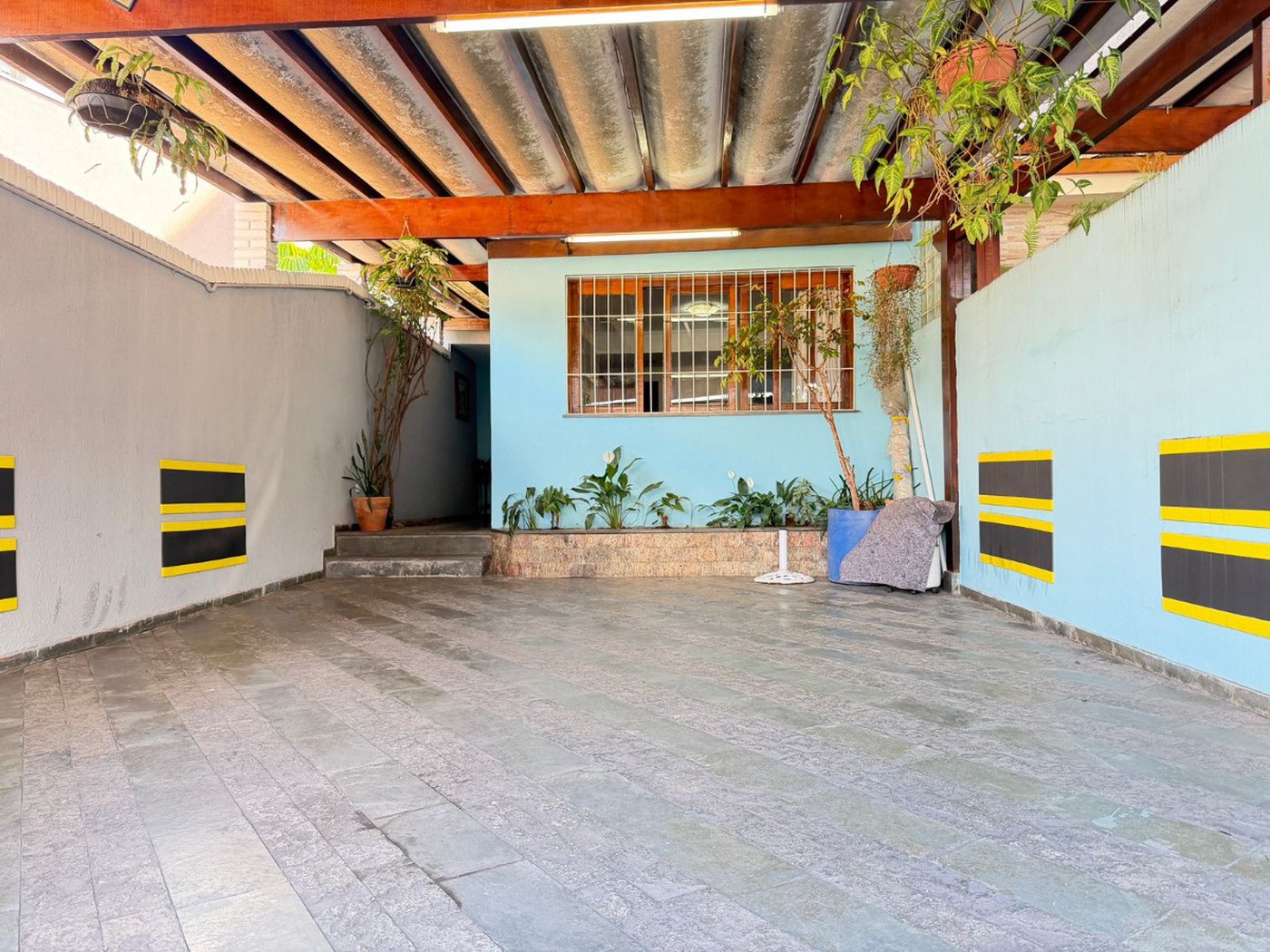 Casa para venda em Jardim Peri Peri com 3 quartos, sendo 1 suíte, 149m²