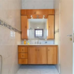Casa com 3 dormitórios sendo 3 suítes com 03 vagas de garagem.