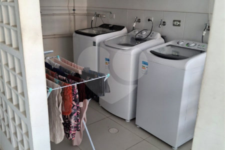 Prédio inteiro á venda - Bela Vista