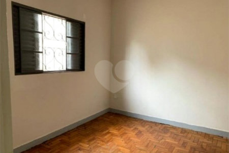Casa térrea no Centro de Araraquara/SP, com 3 dormitórios, sendo 1 suíte