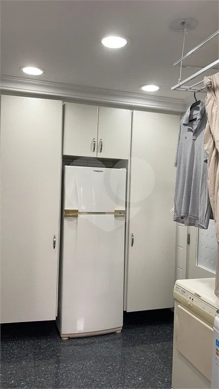 Apartamento com terraço 385m² 03 dormitórios sendo 2 suítes 5 vagas..Estuda Permuta.
