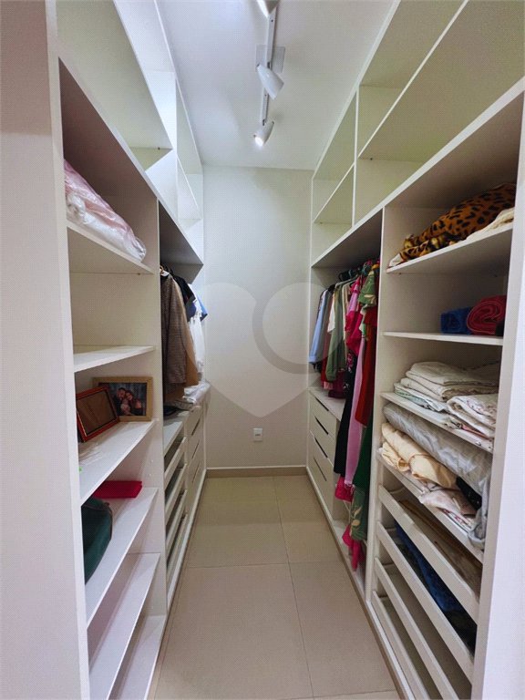 Apresento essa belíssima casa no Condomínio Delle Stelle - Louveira SP