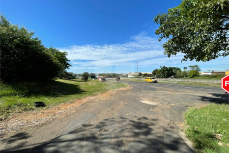Terreno no Jardim Jockey Clube