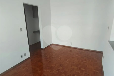Apartamento de 1 dormot[orio com 1 vaga coberta no Cidade Jardim