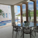 CASA A VENDA NO URBANOVA, CONDOMINIO JAGUARY, 4 DORMITORIOS, 4 SUITES, 5 VAGAS, PISCINA, SJC