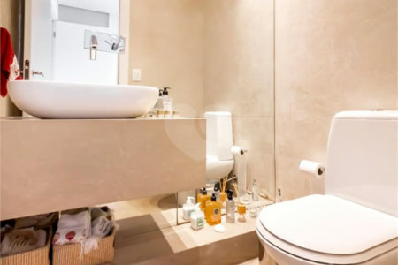 Apartamento à venda com 3 suítes em Vila Mariana, São Paulo, SP