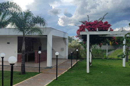 Apartamento térreo no Condomínio Residencial Monte Everest