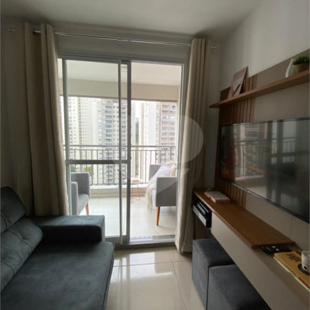Apartamento com varanda à venda no Panamby