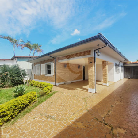 A Venda Casa multifuncional para locação Comercial ou Residencial bairro Cidade Nova Indaiatuba/SP.