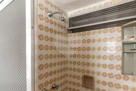 Este elegante apartamento em Higienópolis oferece 224m² de área muito bem distribuída, perfeito para quem valoriza conforto